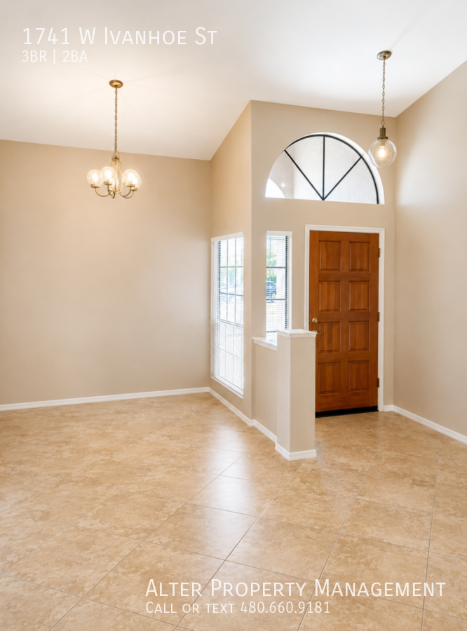 1741 W Ivanhoe St - Photo 4 of 16