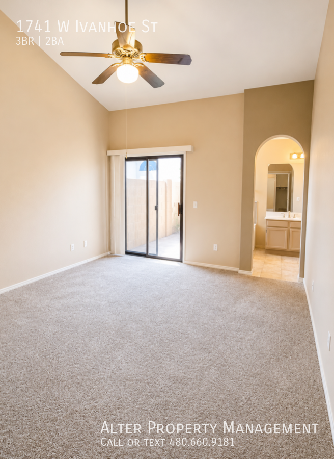 1741 W Ivanhoe St - Photo 7 of 16