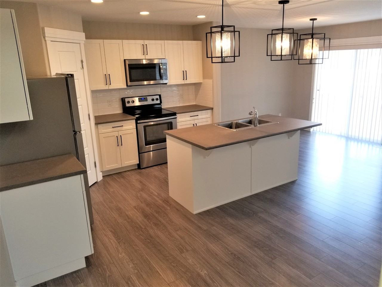1363 Adamson Dr Sw - Photo 4 of 26