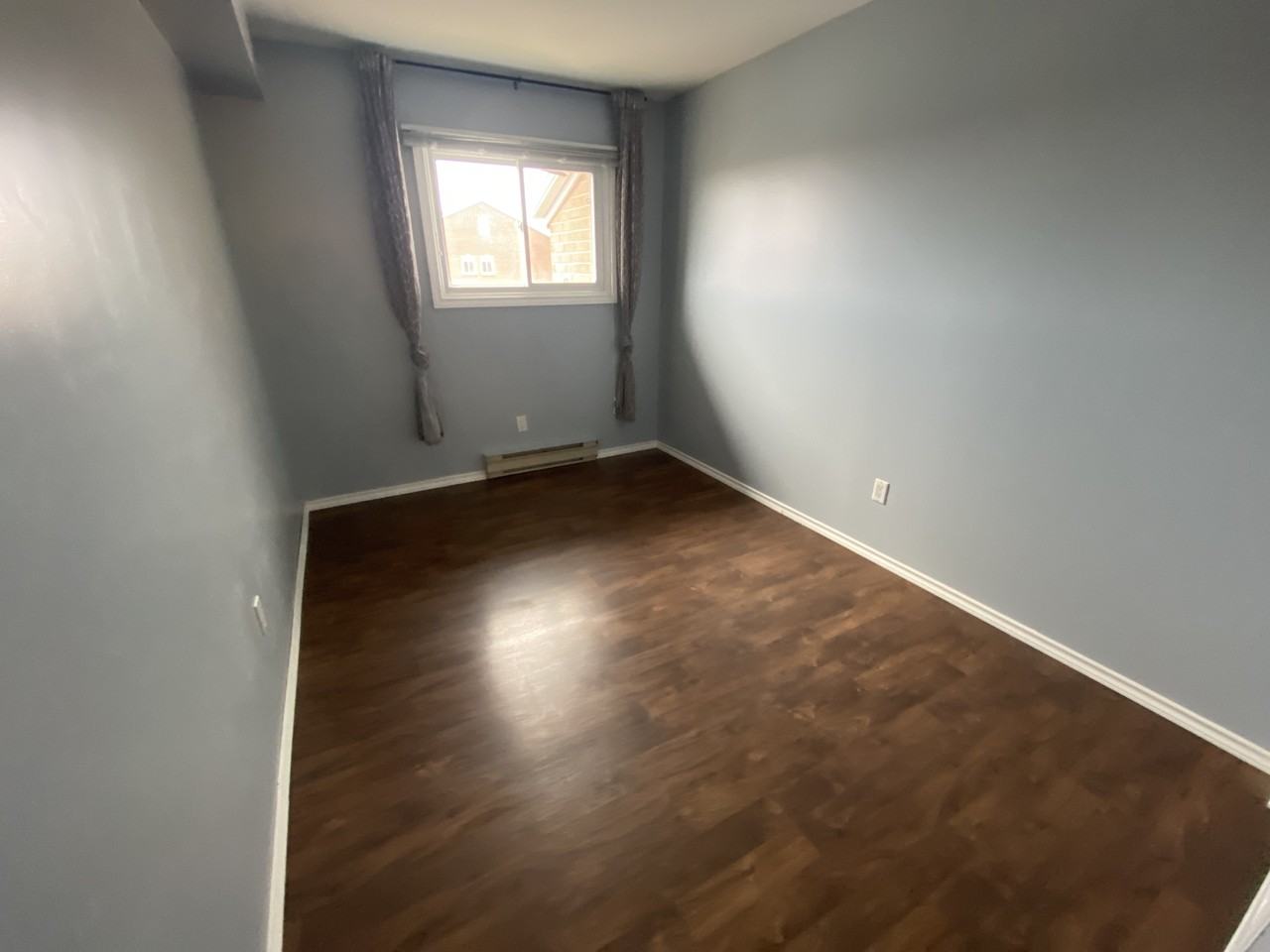 580 Apartment Building - Photo 7 of 14
