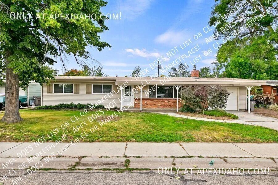 6828 W Ashland Dr - Photo 2 of 37