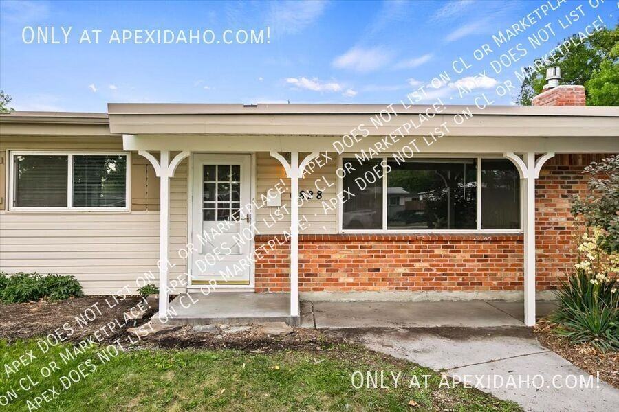 6828 W Ashland Dr - Photo 4 of 37