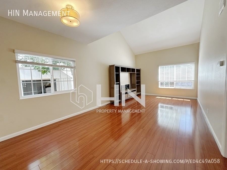 34379 Benedick Ln - Photo 3 of 17
