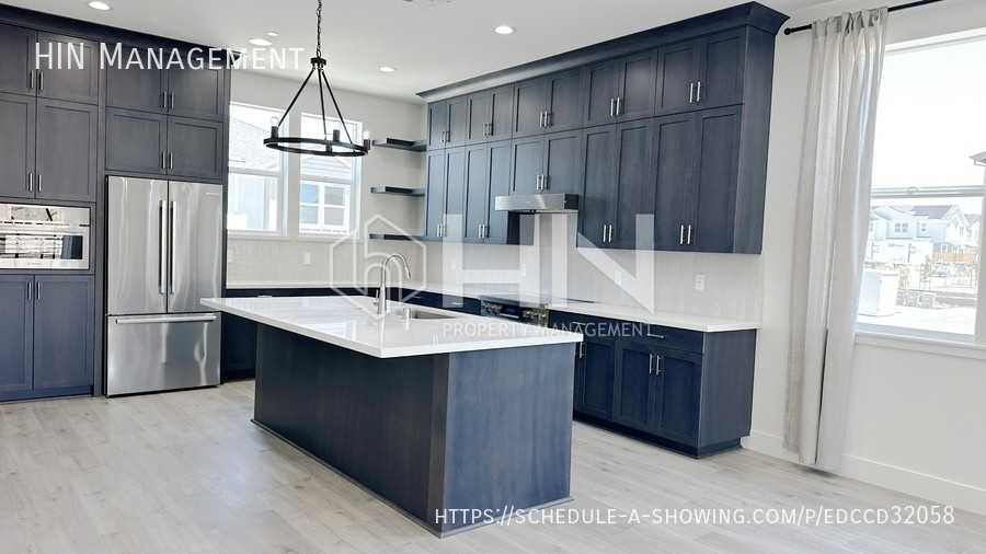 CENTRAL & - Photo 5 of 16