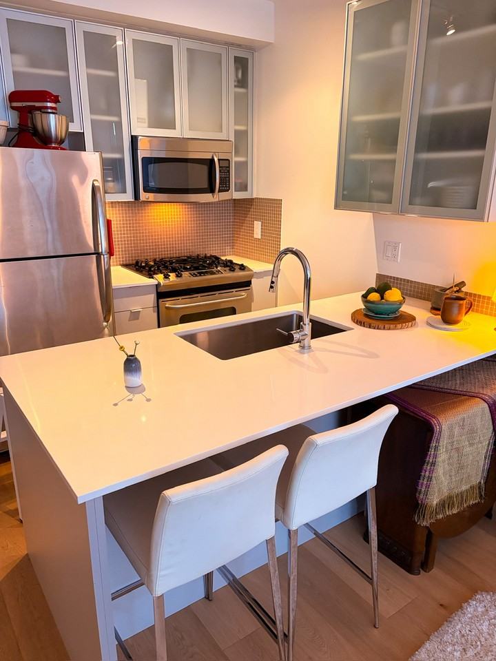 298 East 11th Avenue - Photo 2 of 11