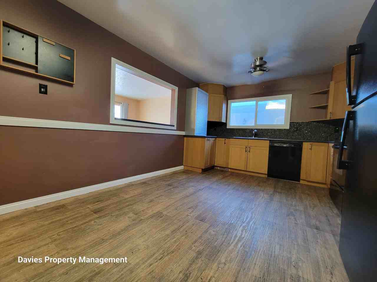 12824 103 St Nw - Photo 3 of 23