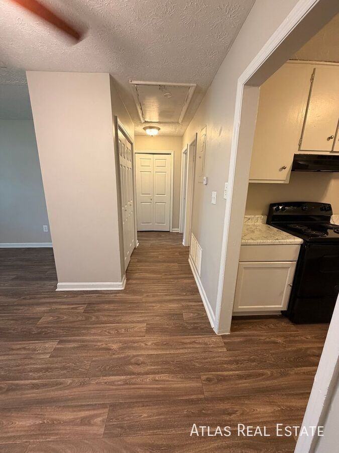 267 Amethyst Dr - Photo 3 of 18