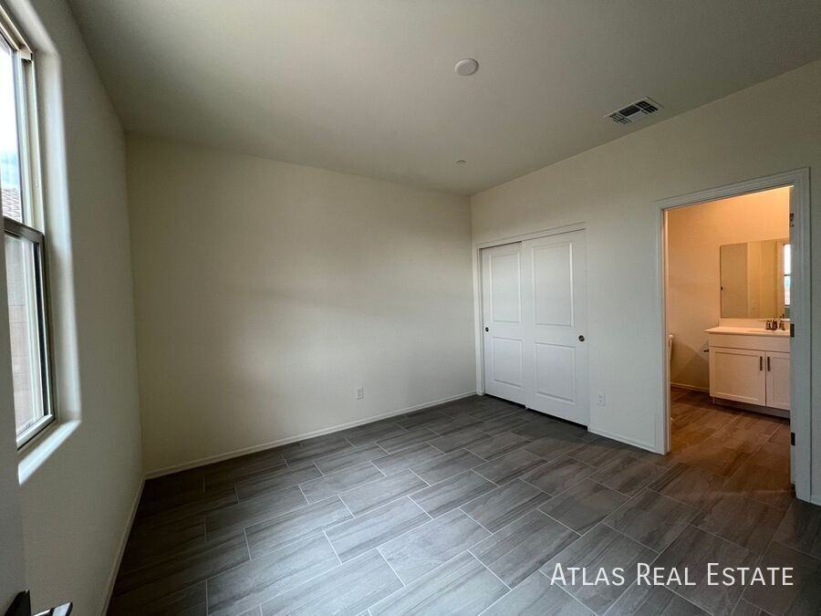 12171 W Amarissa Dr - Photo 7 of 24