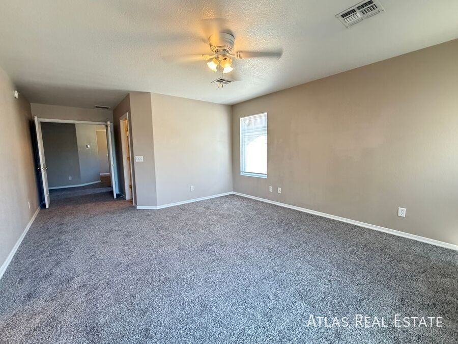 1925 S Mcconnell Dr - Photo 5 of 36