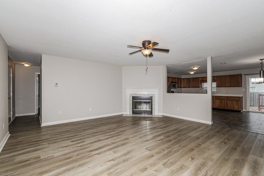 1859 Ernest Dr - Photo 3 of 16