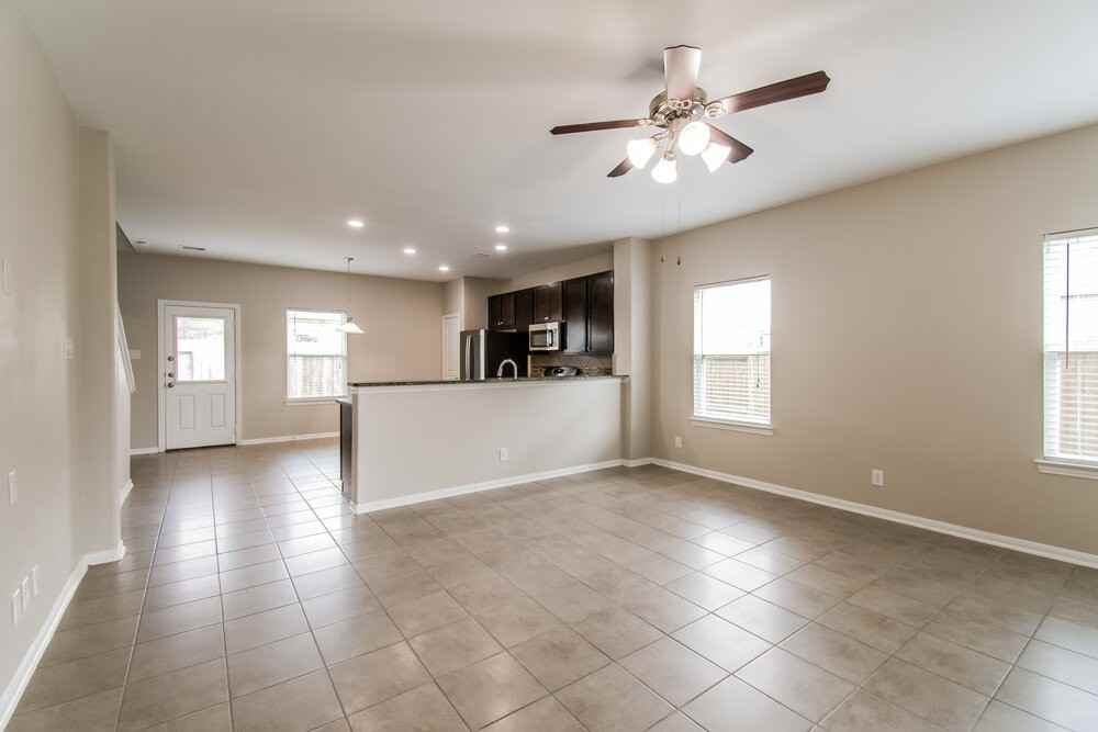 323 Ginseng Ln - Photo 5 of 17
