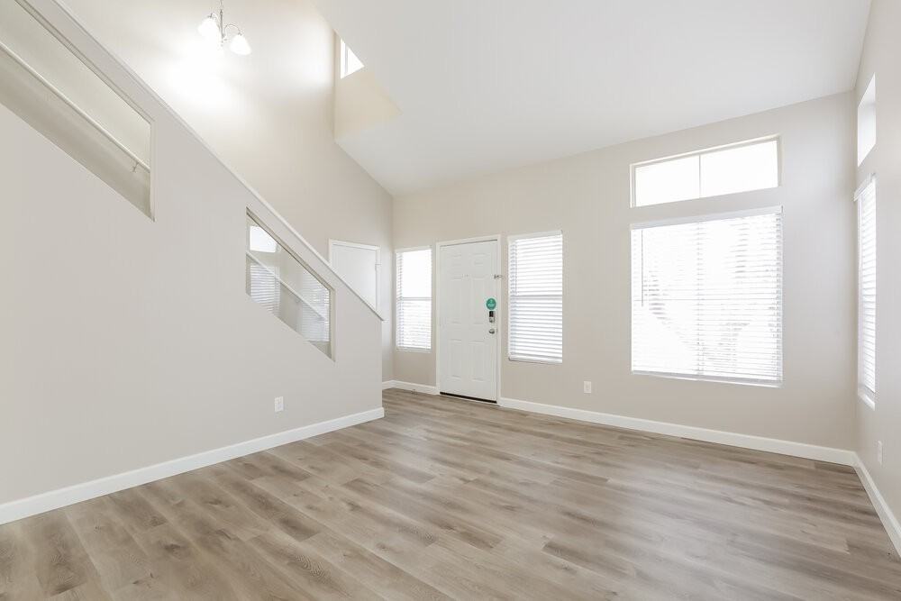 162 Mirador St - Photo 4 of 17