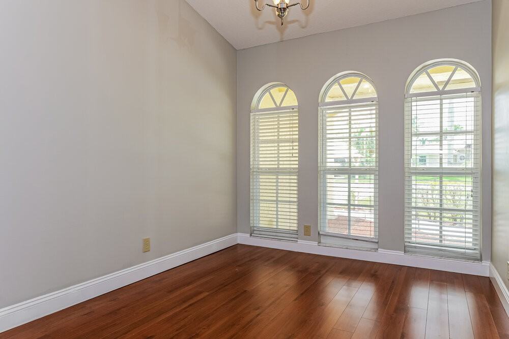 13515 Northumberland Cir - Photo 4 of 16