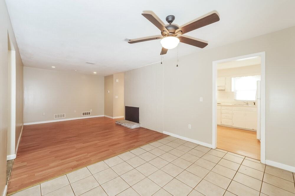 2125 Ne Gaddy Rd - Photo 4 of 16
