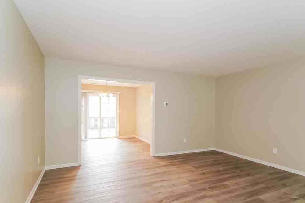 40 Crestview Dr - Photo 4 of 17