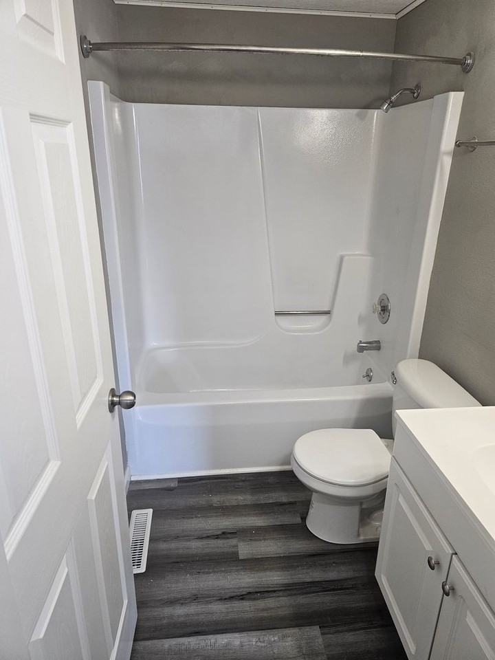 408 Troy Rd #B - Photo 3 of 39