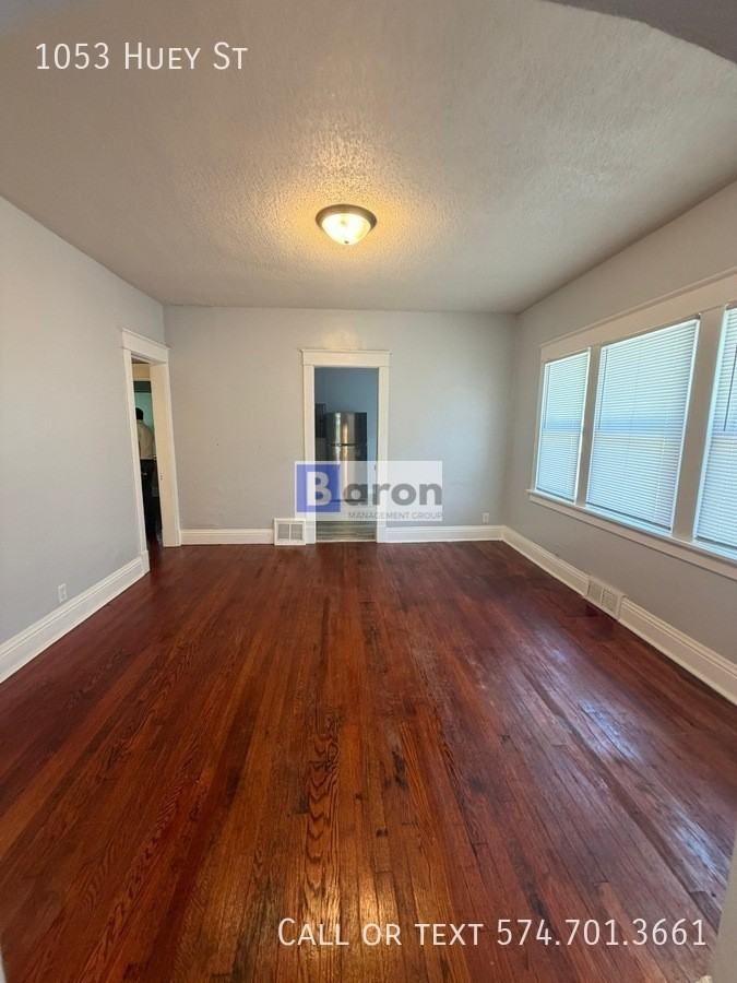 1053 Huey St - Photo 2 of 8