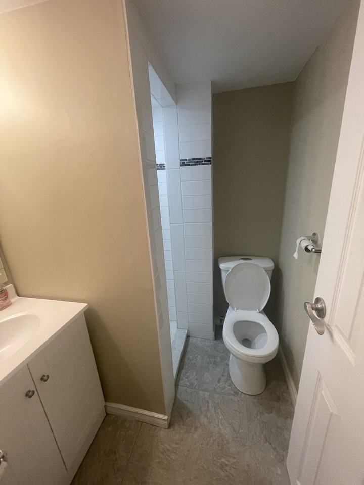 73 Barnesdale Blvd #B - Photo 7 of 7