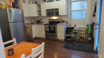 featured image of 704 Waterloo Street #1