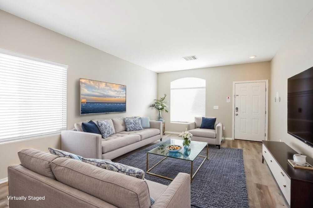 1704 Mizzenmast Ave - Photo 3 of 19