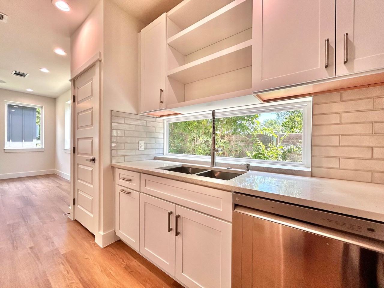 5605 Samuel Huston Ave #2 - Photo 6 of 20
