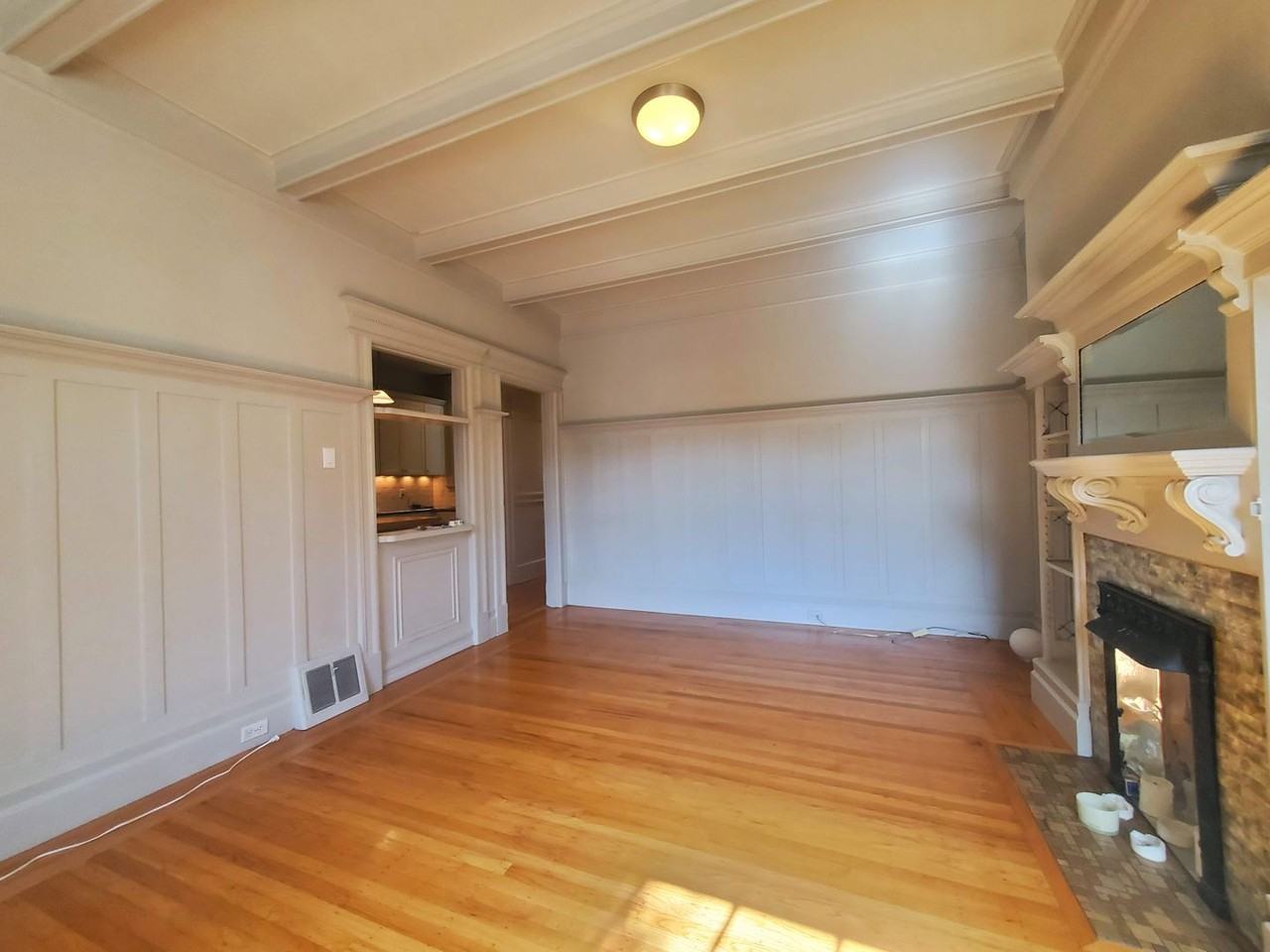 1126 Masonic Ave - Photo 3 of 24