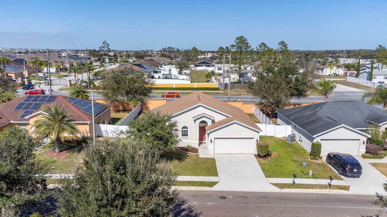 518 Highland Meadows St - Photo 4 of 26