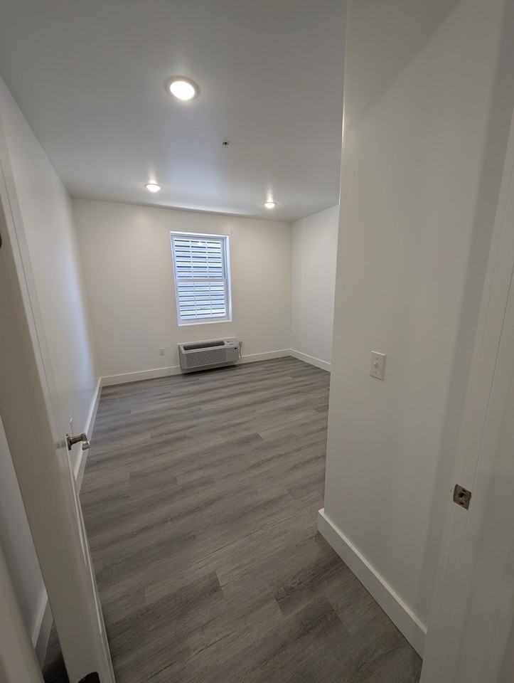 273 Oak StreetApartment # 101 #101 - Photo 3 of 9