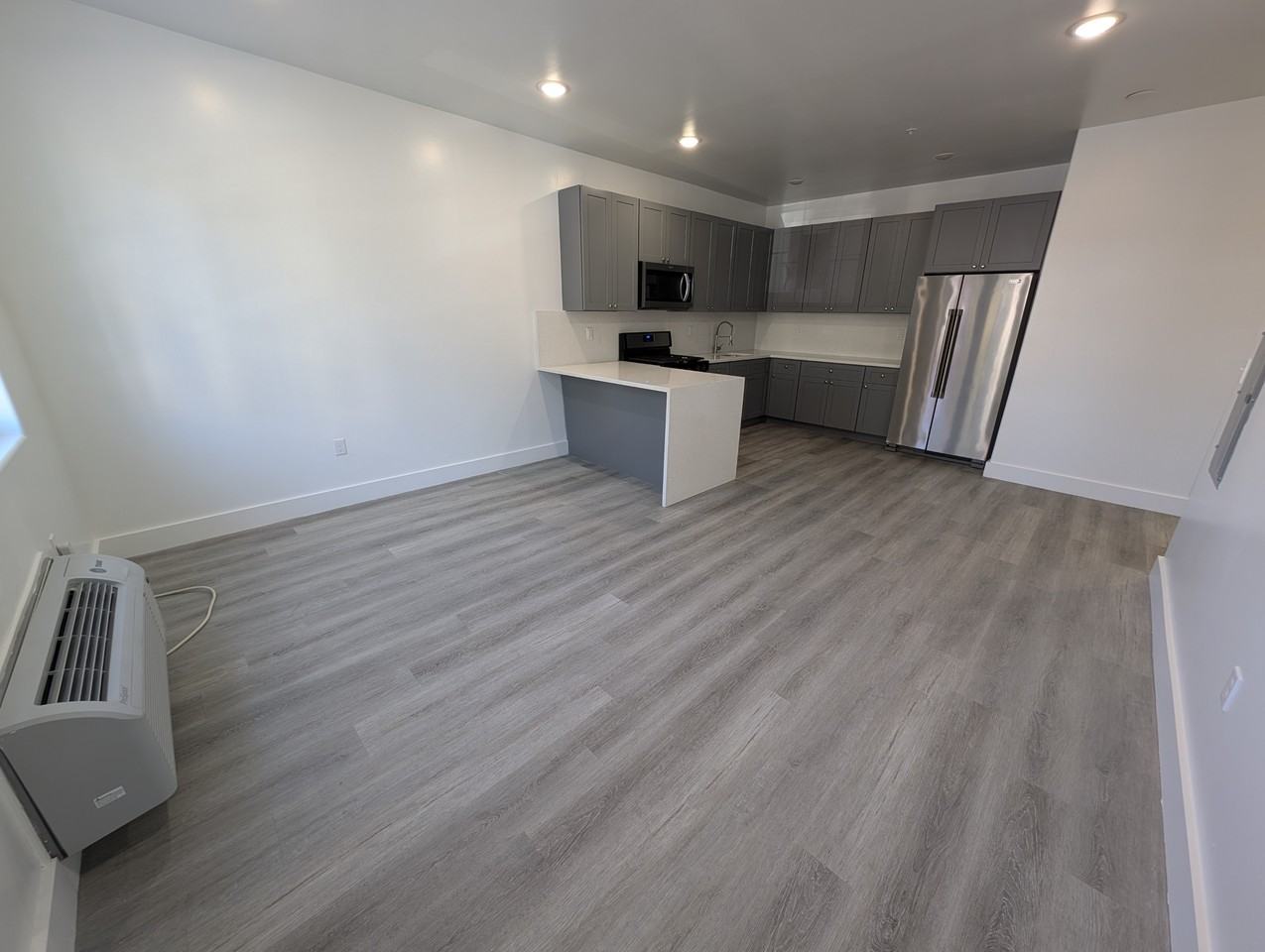 273 Oak StreetApartment # 101 #101 - Photo 5 of 9