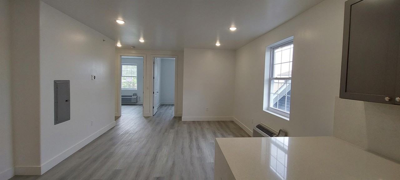 273 Oak StreetApartment # 302 #302 - Photo 4 of 10