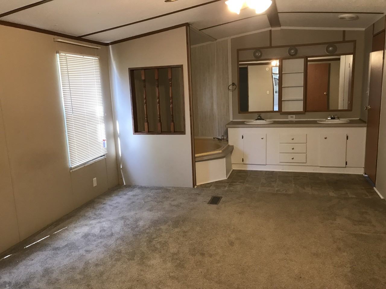 133 James Way - Photo 4 of 7