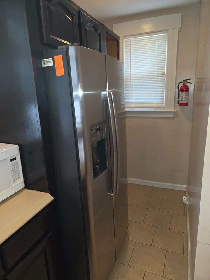 48 Hazelwood Ave #1 - Photo 6 of 26