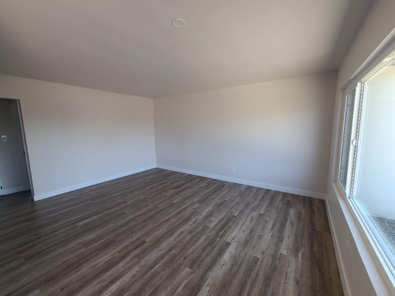 1907 D Ave - Photo 3 of 8