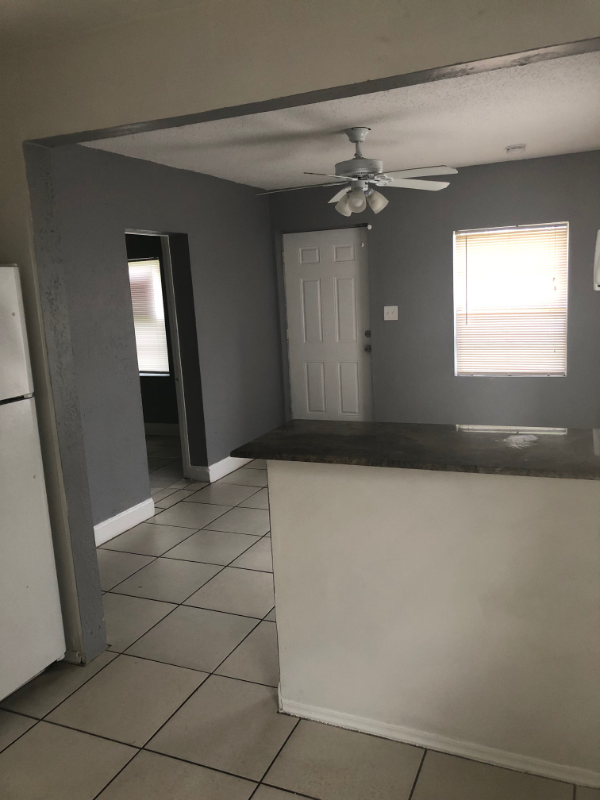 4321 Hargrave St - Photo 2 of 10