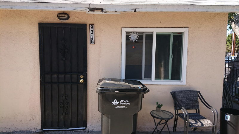 9318 Rush St - Photo 2 of 10
