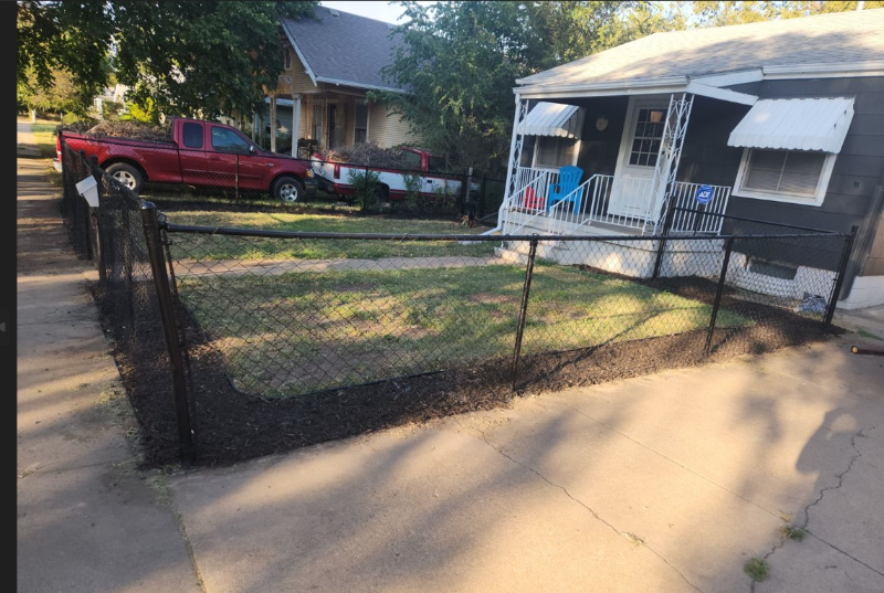 318 N Penn Ave - Photo 3 of 13