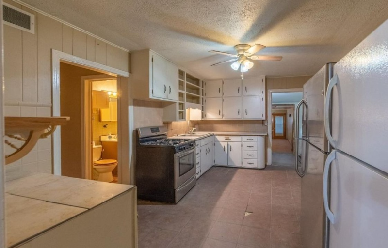 318 N Penn Ave - Photo 6 of 13