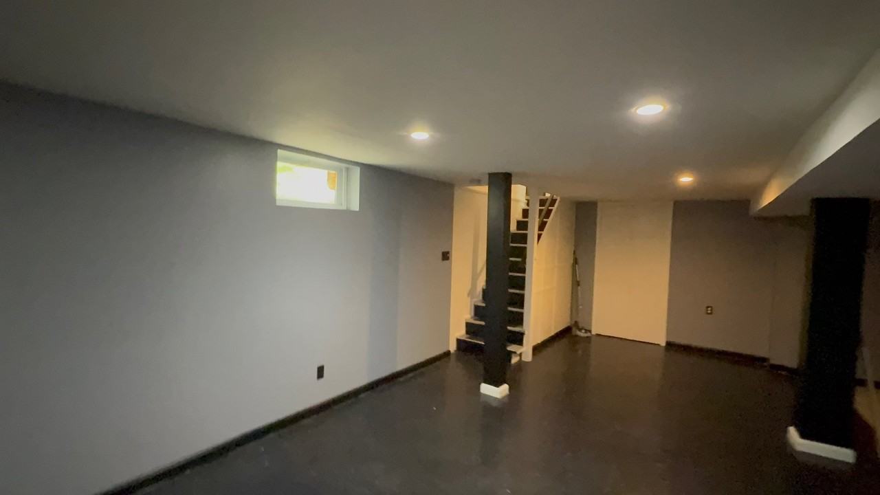 1260 George St - Photo 6 of 10