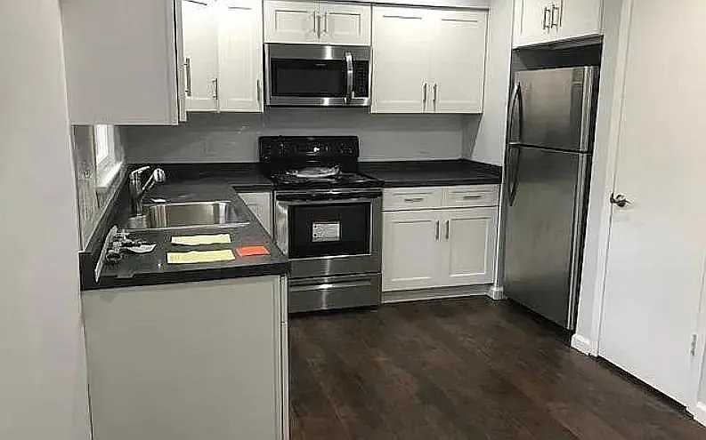 135 Bay Shore Dr - Photo 7 of 7