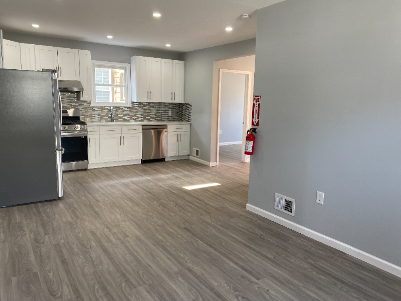 138 Hill St - Photo 5 of 12