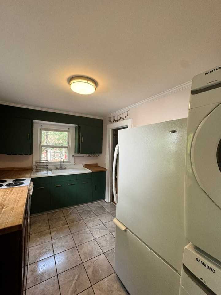 262 Monfredo St - Photo 2 of 15