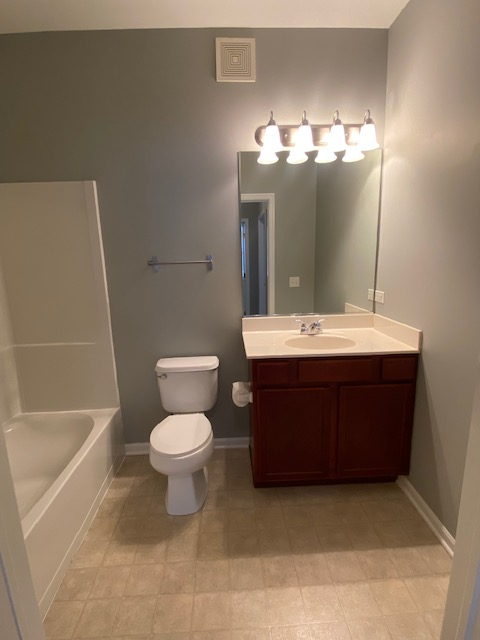 2250 Aurora Dr #3 - Photo 6 of 23
