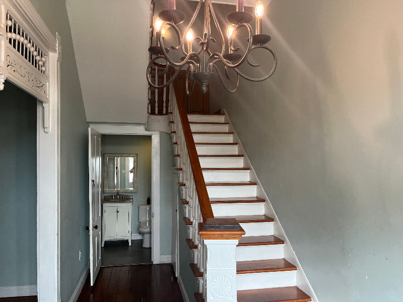 136A E Washington St - Photo 2 of 14