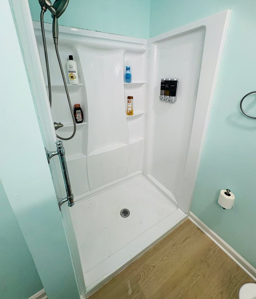 201 N Holly Ave - Photo 6 of 14