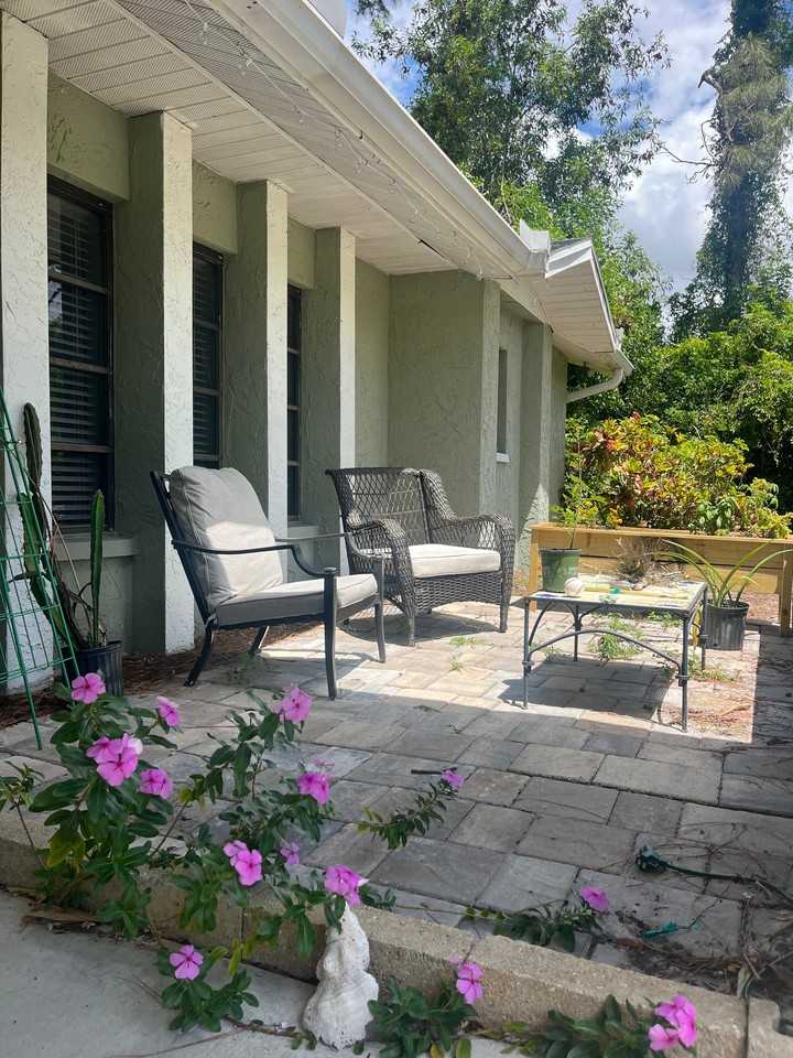 18382 Riccardo Rd - Photo 4 of 22