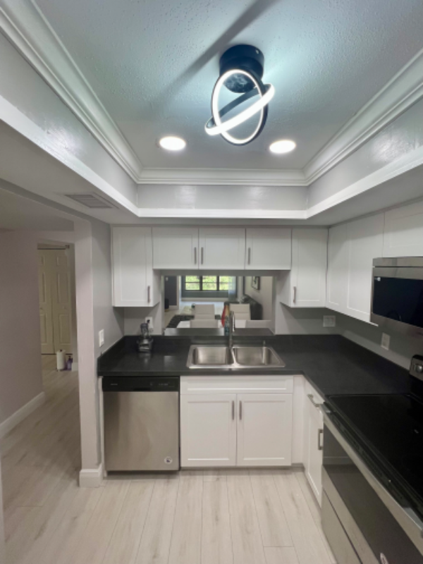 3036 Eastland Blvd #E208 - Photo 5 of 18