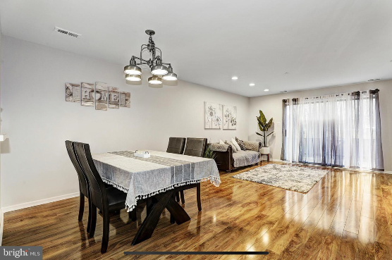 249 Hampshire Dr - Photo 4 of 9