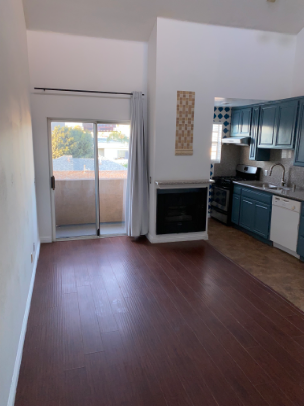 2436 Federal Ave #8 - Photo 4 of 19