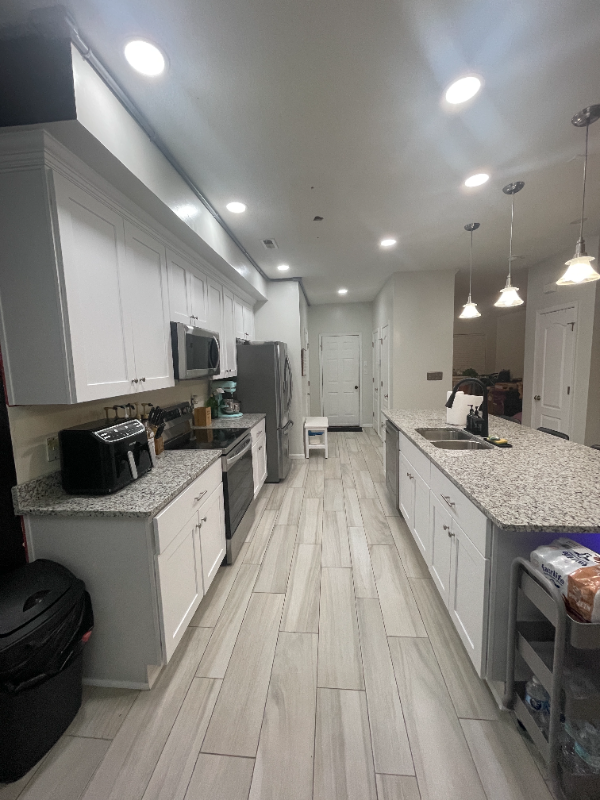 7007 Darby Ct - Photo 2 of 10
