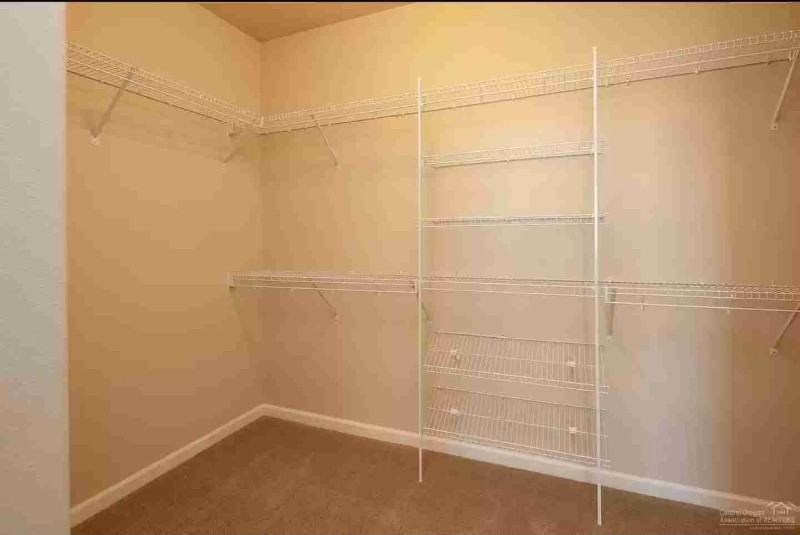 629 Nw Rimrock Dr - Photo 7 of 17